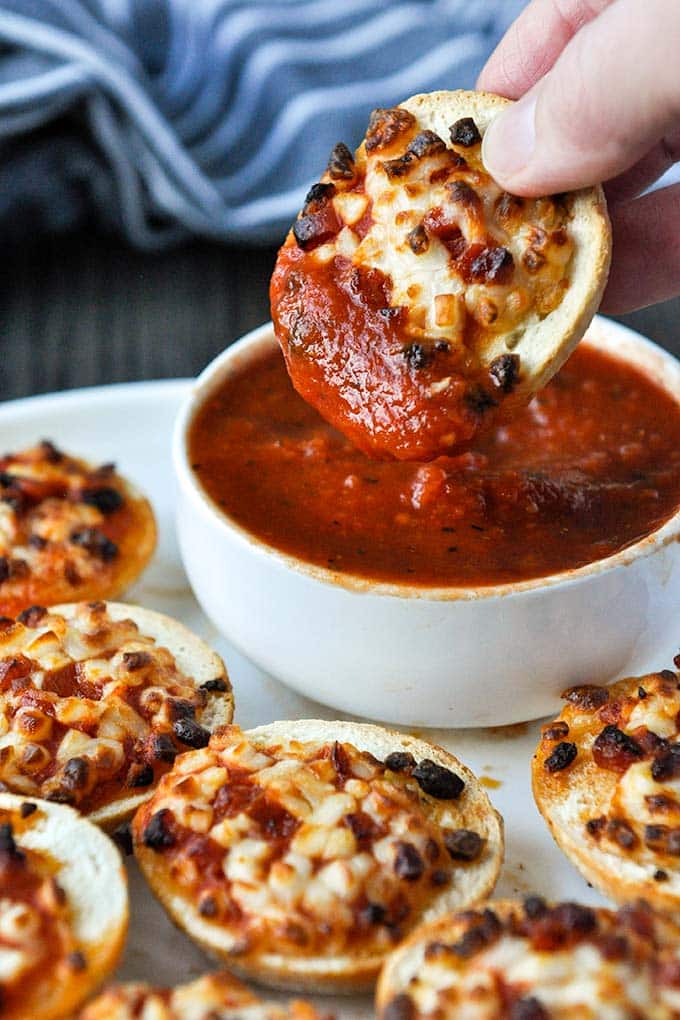 Frozen mini pizza in air fryer