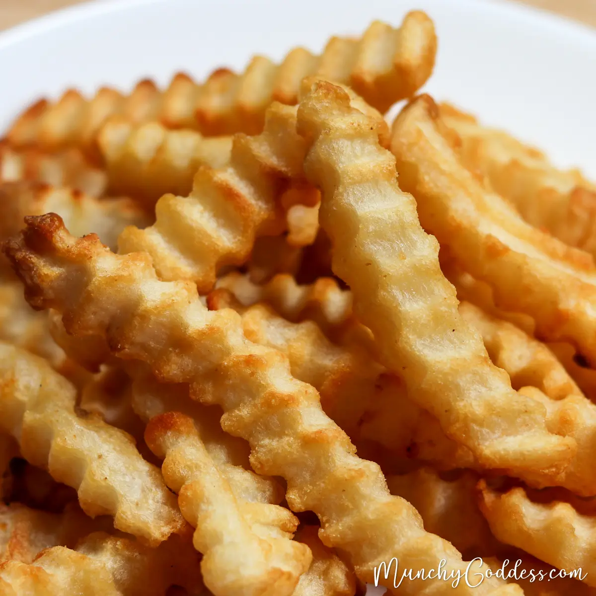 Frozen crinkle-cut fries air fryer