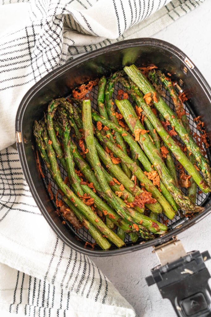 Air fryer parmesan asparagus